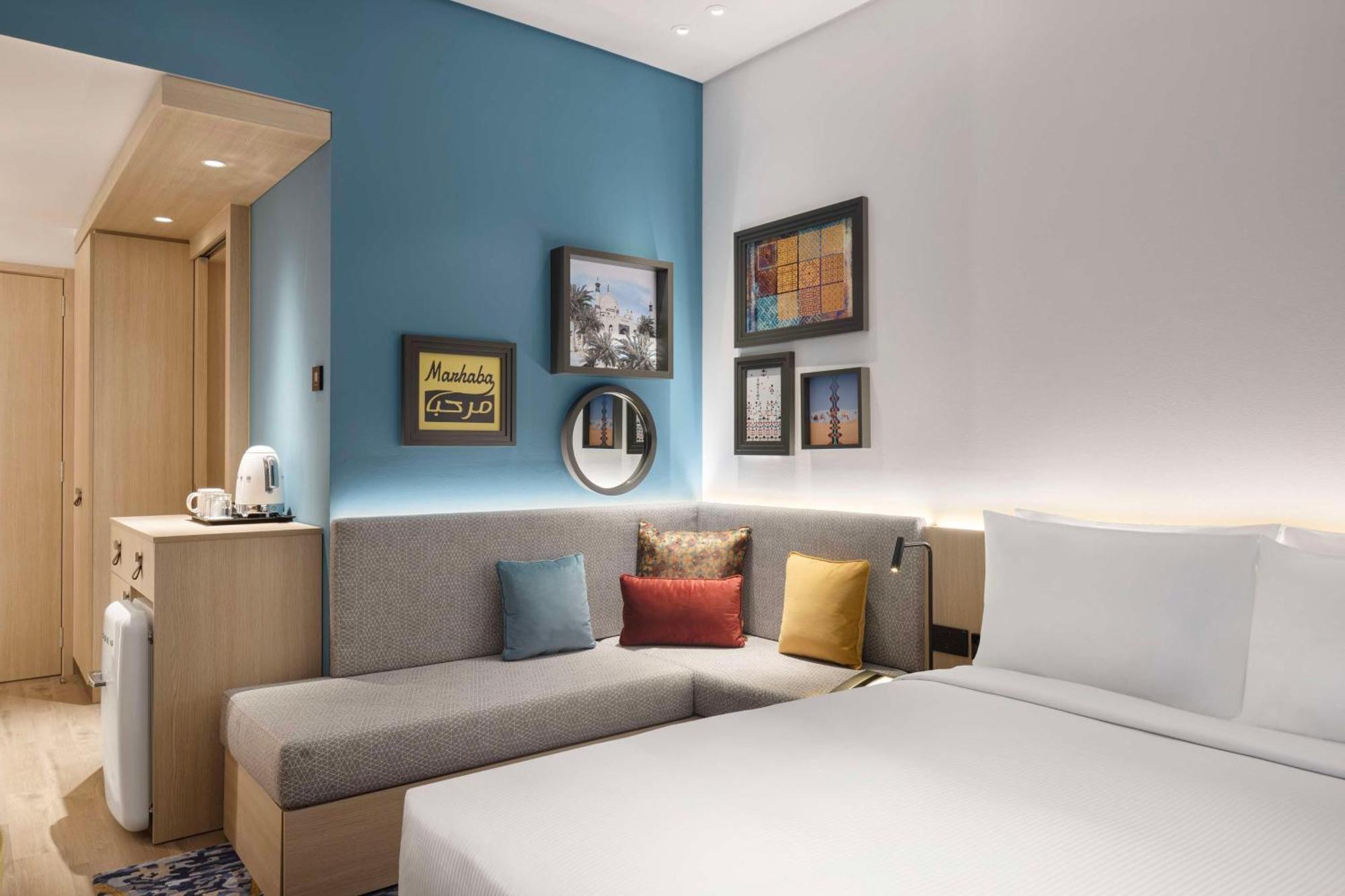 Hampton By Hilton Kuwait Salmiya Hotel Kuwait City Bagian luar foto