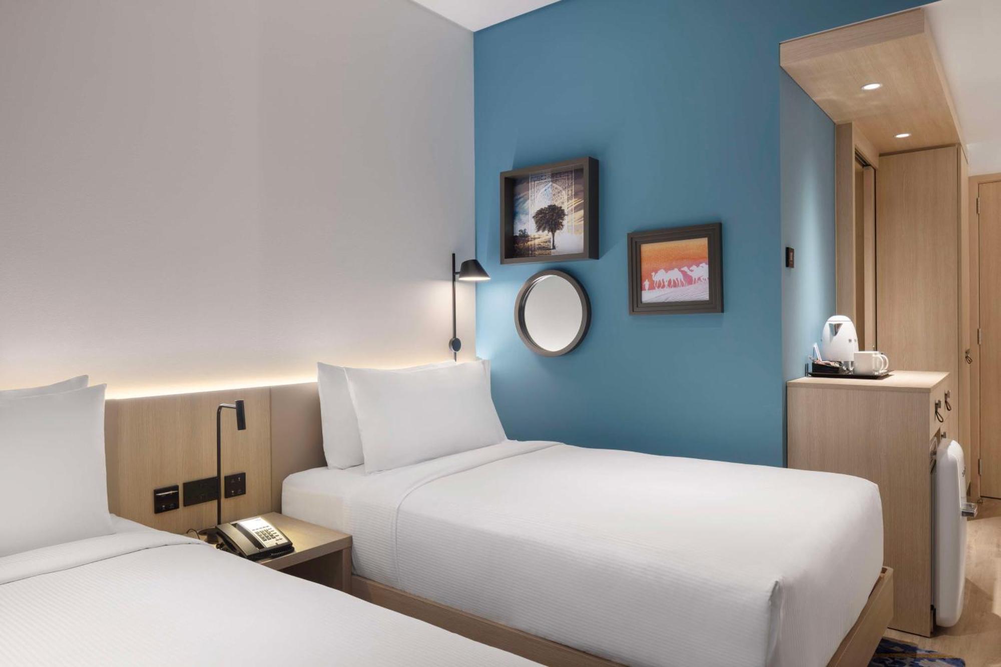 Hampton By Hilton Kuwait Salmiya Hotel Kuwait City Bagian luar foto