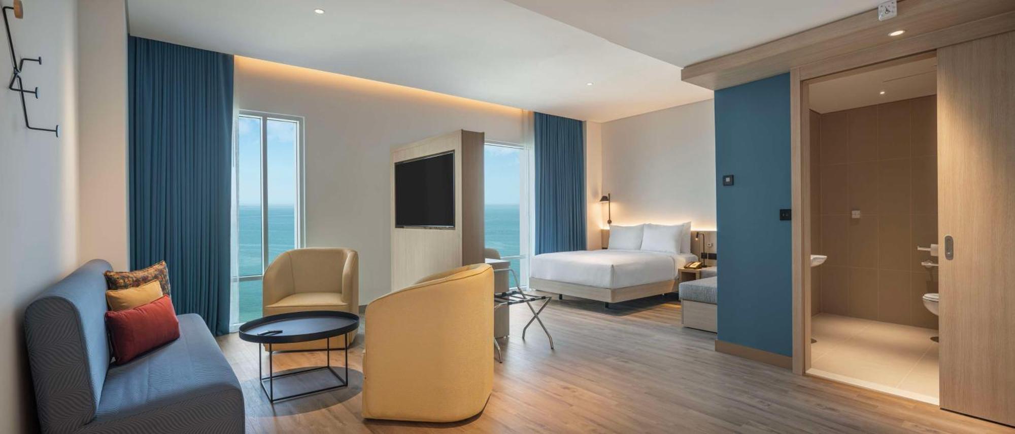 Hampton By Hilton Kuwait Salmiya Hotel Kuwait City Bagian luar foto