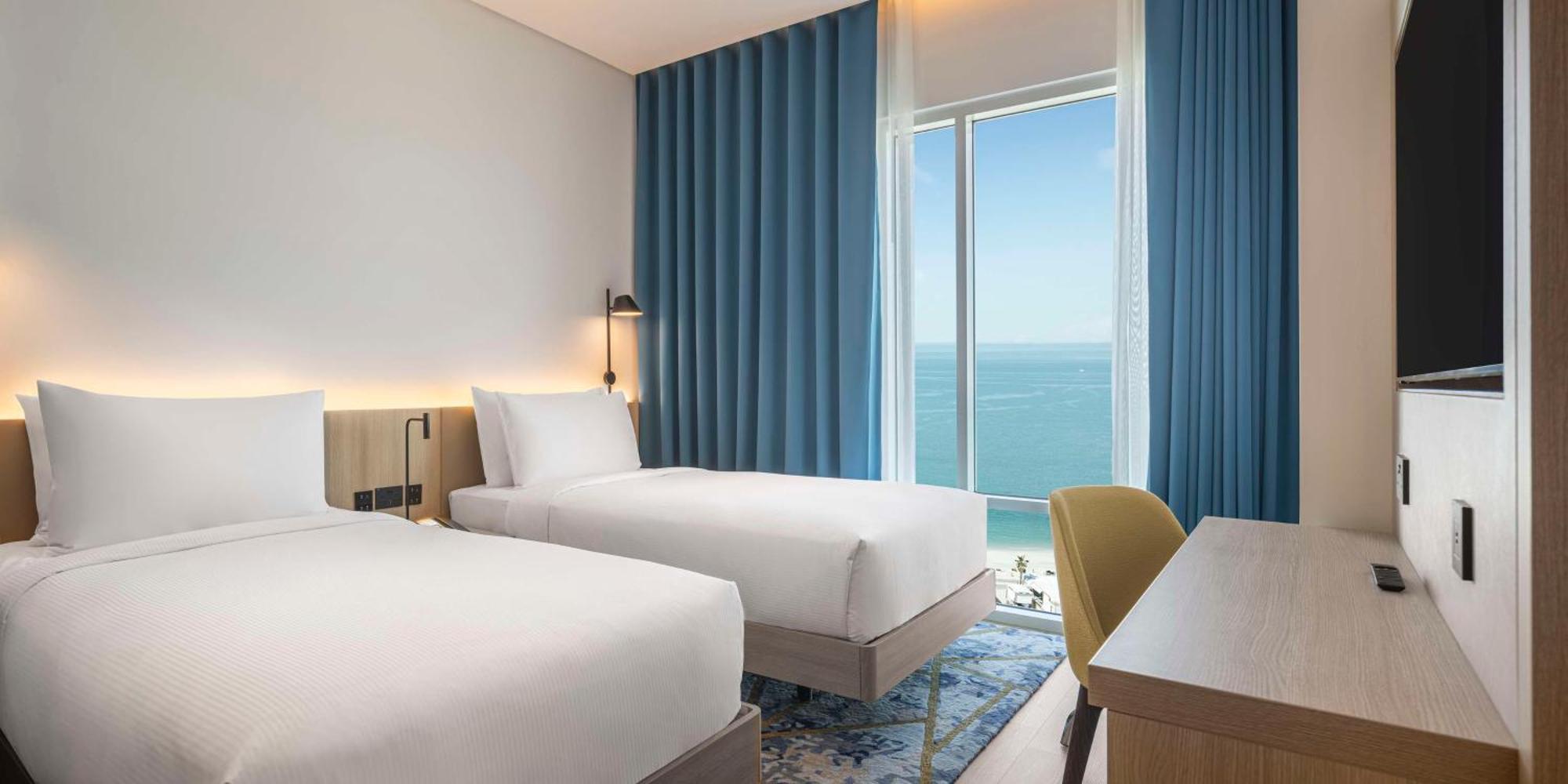 Hampton By Hilton Kuwait Salmiya Hotel Kuwait City Bagian luar foto