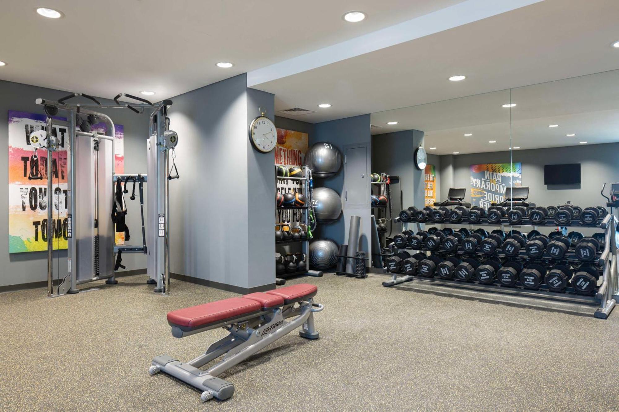 Hampton By Hilton Kuwait Salmiya Hotel Kuwait City Bagian luar foto