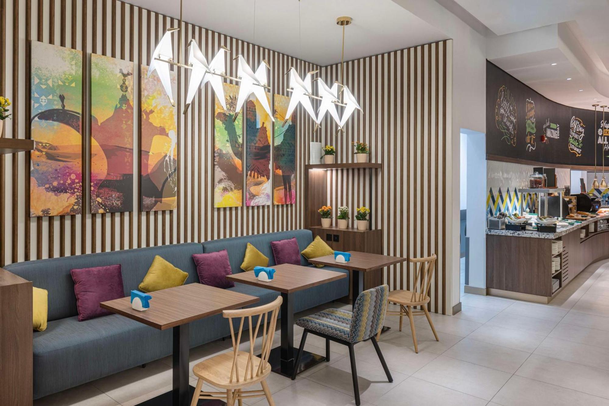 Hampton By Hilton Kuwait Salmiya Hotel Kuwait City Bagian luar foto