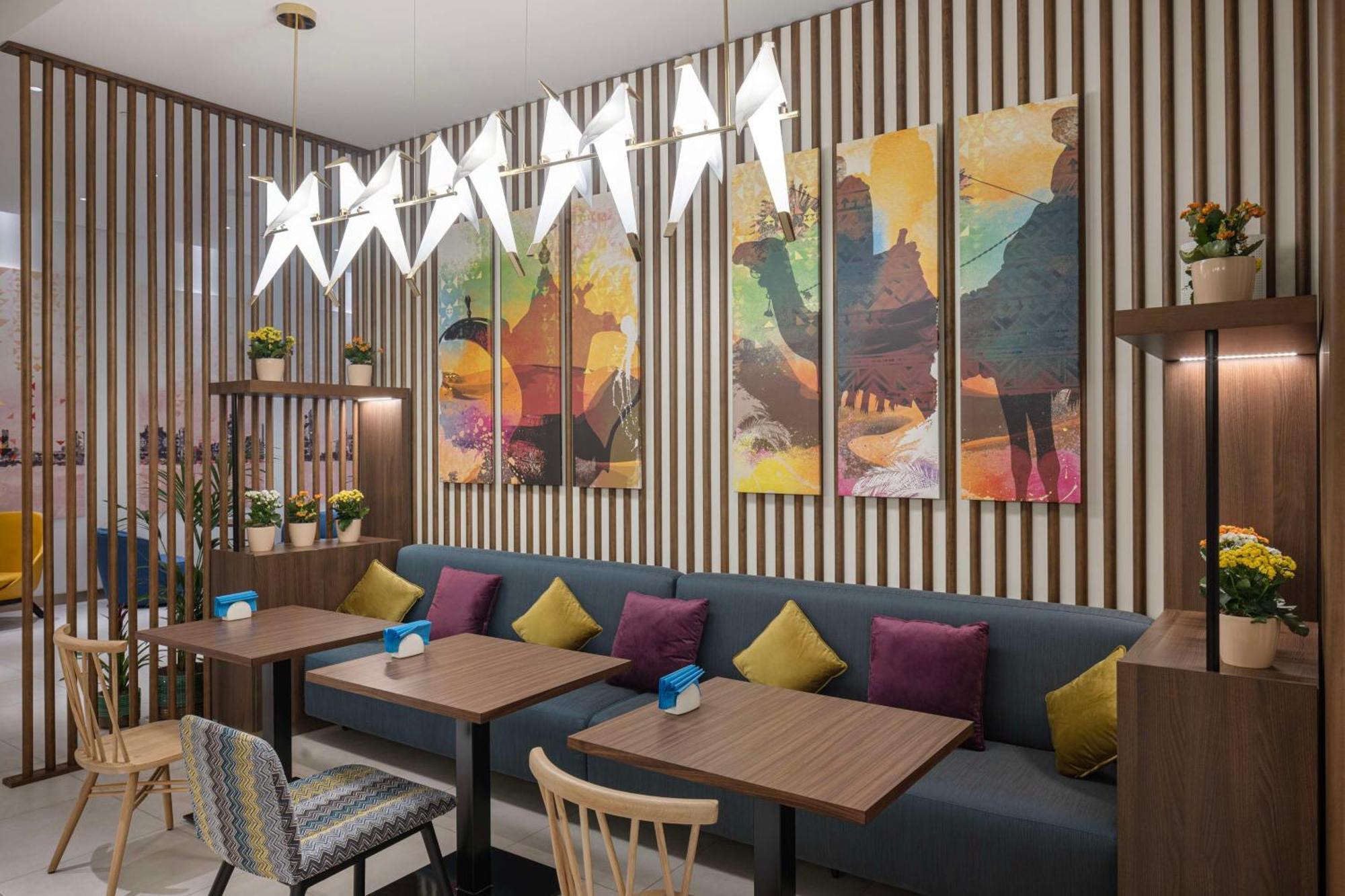 Hampton By Hilton Kuwait Salmiya Hotel Kuwait City Bagian luar foto